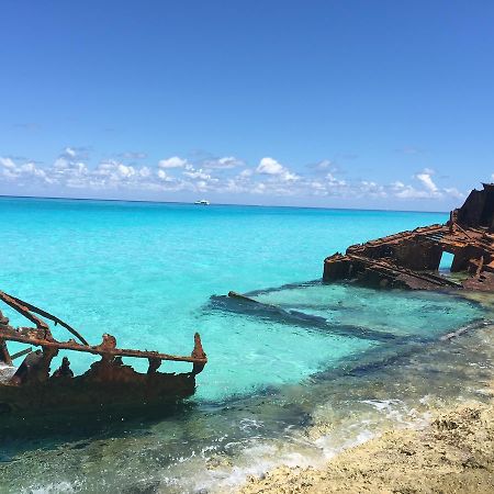 Bimini Seaside Villas - Pink Cottage With Beach View Alice Town  Bagian luar foto